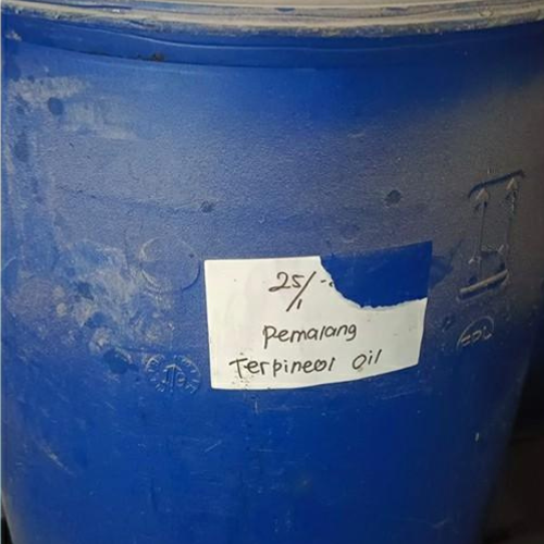 Terpineol in 175 kg Plastic Drum